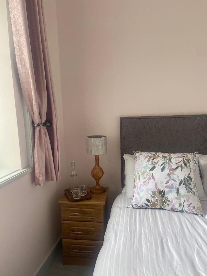 Hotel 29 The Square Listowel Esterno foto