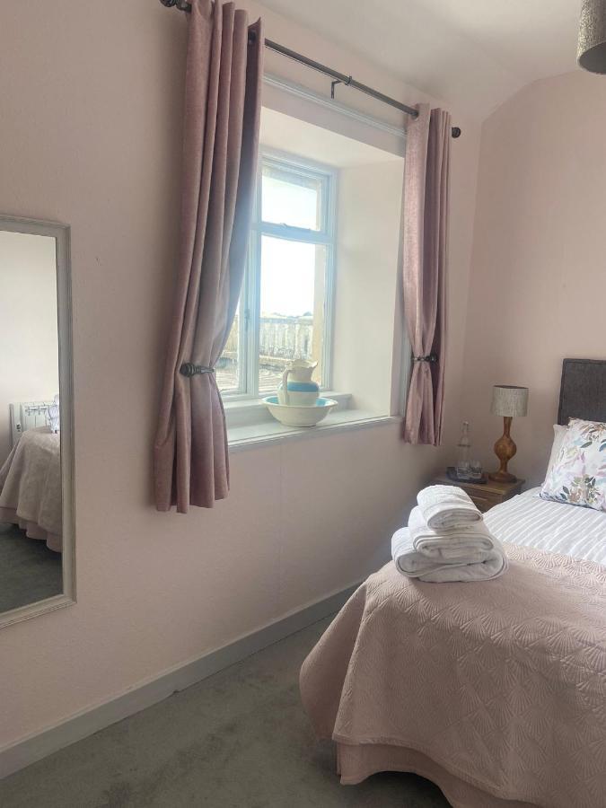 Hotel 29 The Square Listowel Esterno foto