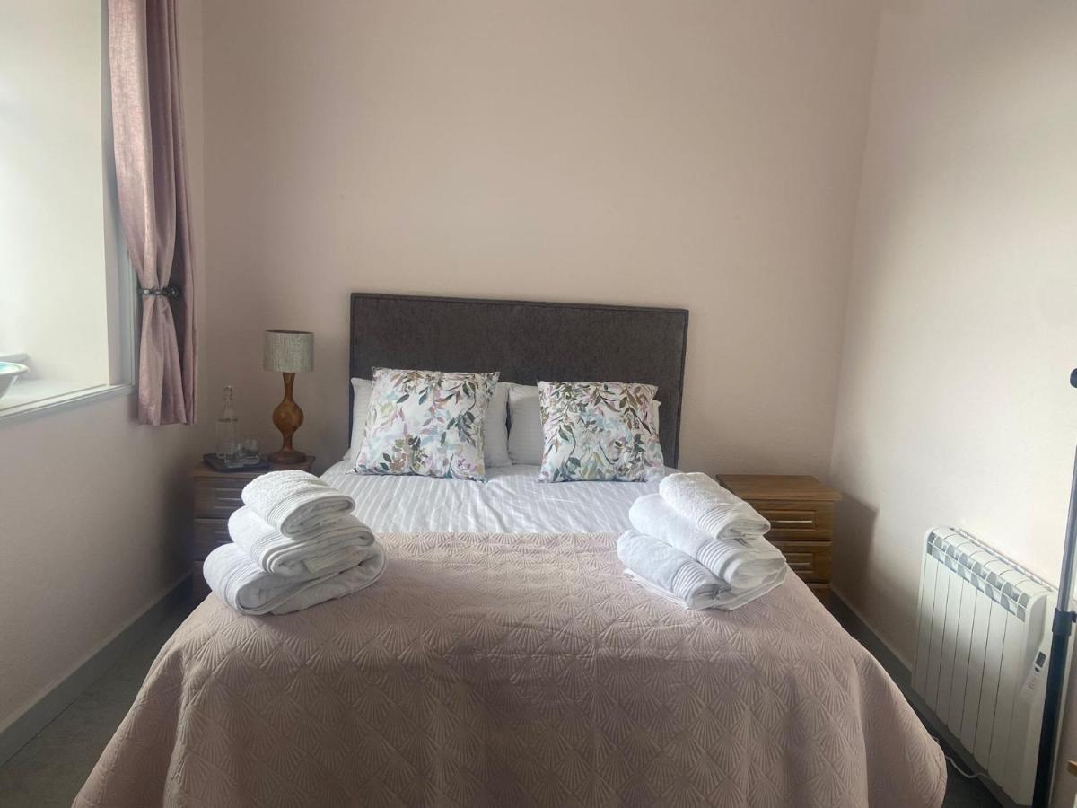 Hotel 29 The Square Listowel Esterno foto