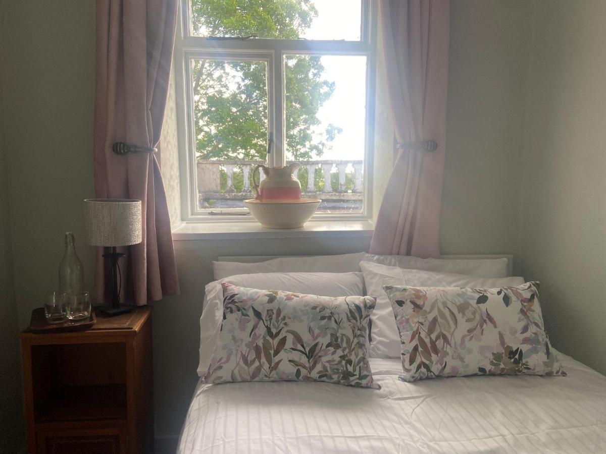 Hotel 29 The Square Listowel Esterno foto