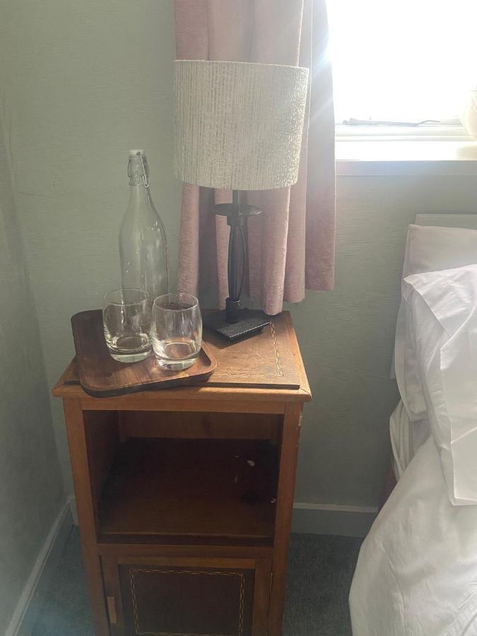 Hotel 29 The Square Listowel Esterno foto