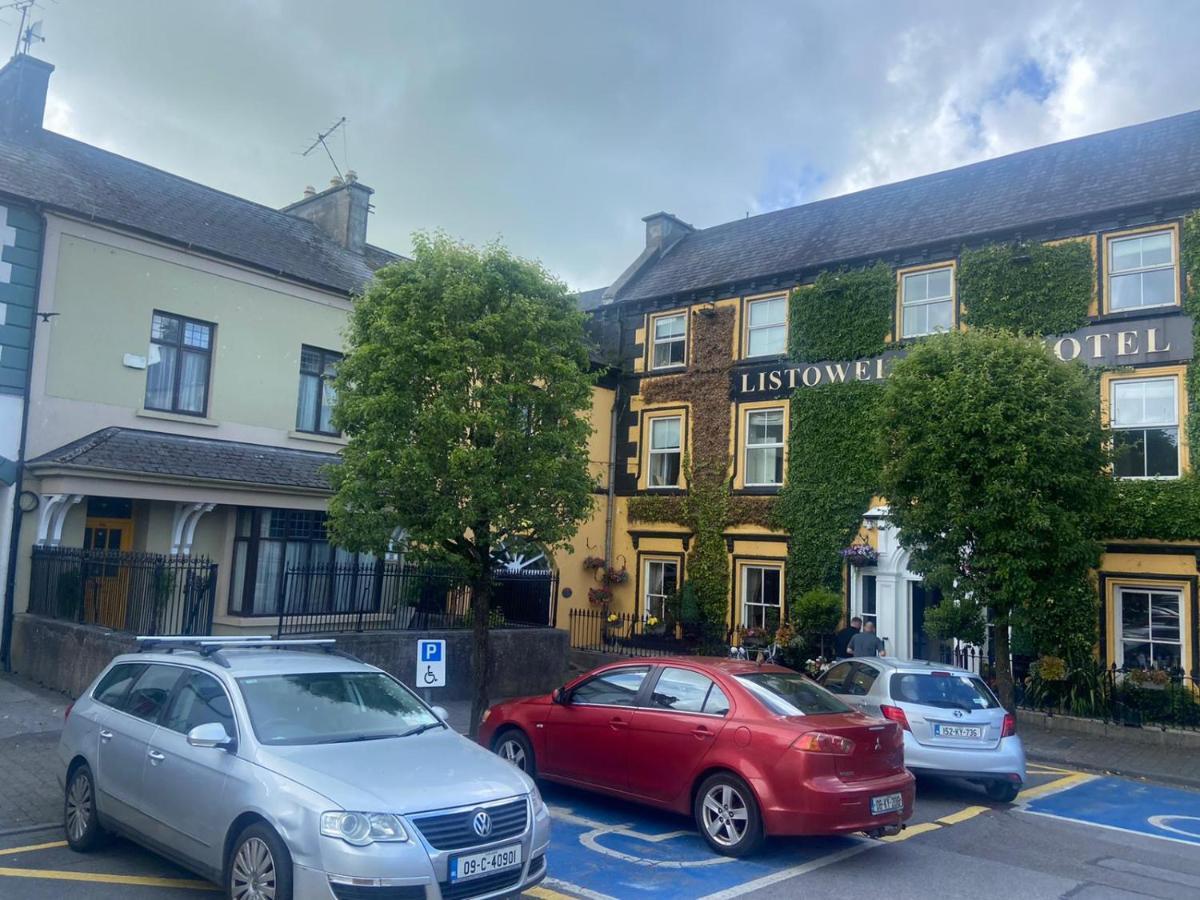 Hotel 29 The Square Listowel Esterno foto